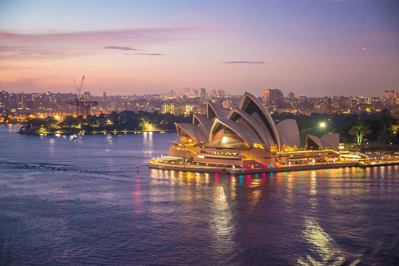 Explore Australia